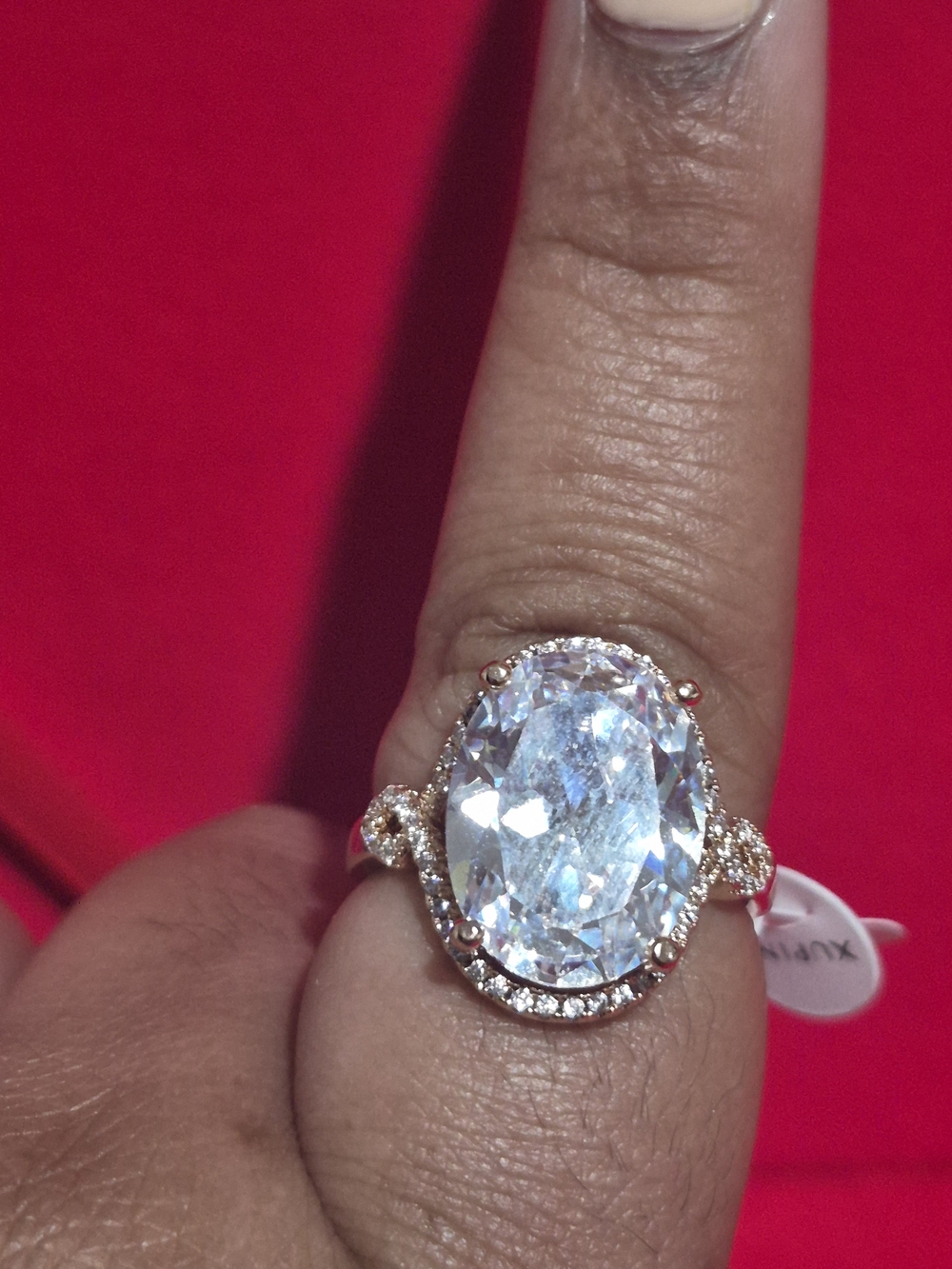 Elegant Rose Gold Oval Crystal Halo Ring - Clear